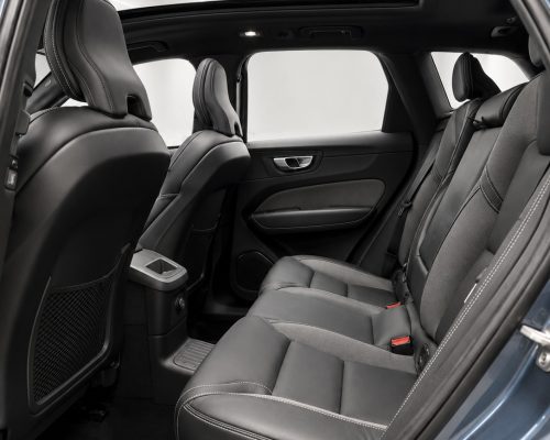 XC60 23 Ultdark blind-7